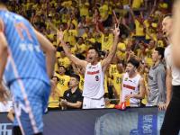 弗拉门戈训练开放日，赛前复出首秀引观众欢呼，CBA常规赛在即，控场能力成焦点的简单介绍