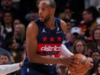 包含字母哥回归赛场，回归赛场首场状态亮眼，德国队观众沸腾！的词条