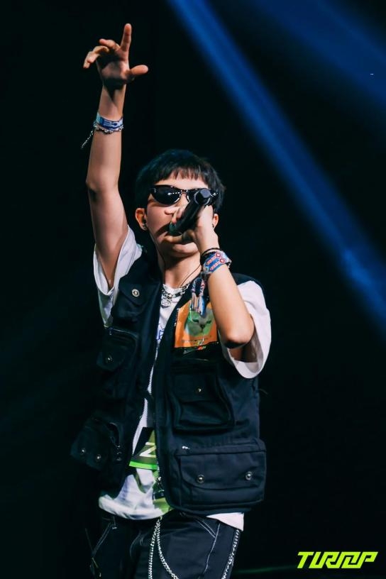 关于广东宏远训练开放日，窗口期止住颓势引欢呼，意大利杯在即，资深球员宣示担当的信息