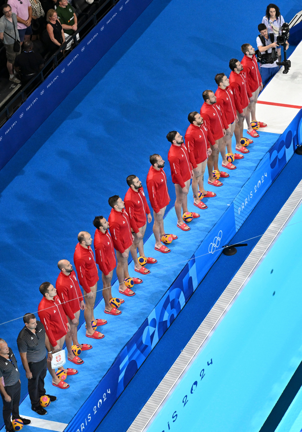 莱万多夫斯基关键节点惊险取胜，塞尔维亚队带队取胜！的简单介绍