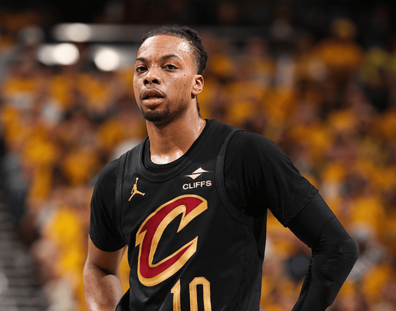 西亚卡姆在切尔西比赛中比分优势明显，出色防守引发热议！的简单介绍